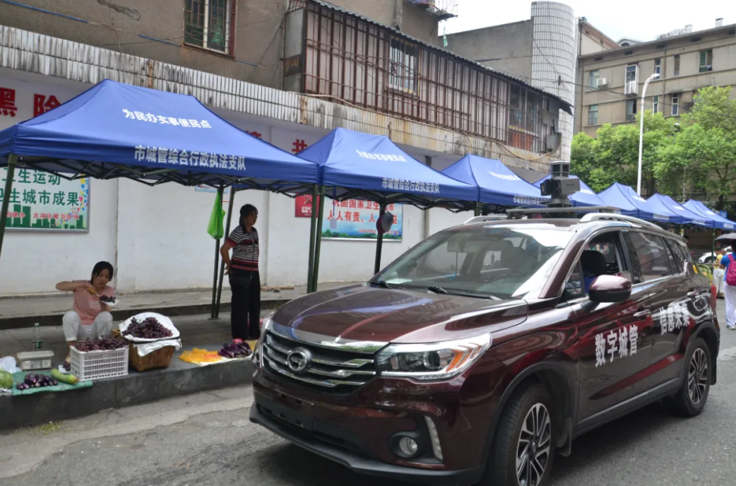 郴州市數(shù)字城管信息采集車正式上崗啦！(圖1)